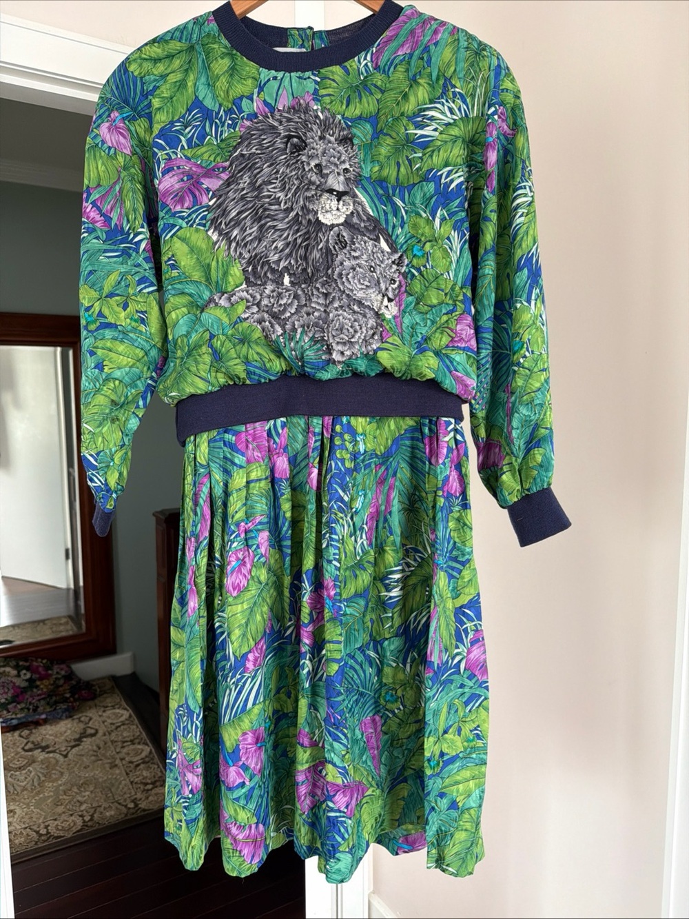 Adrianna Papell Silk Green Leon Animal Print Long Sleeve Floral Dress Size: 10